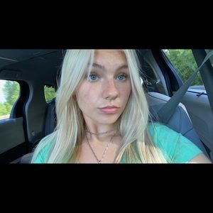 Meet your Posher, Carleigh